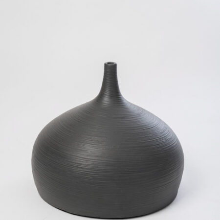 Jarrón decorativo fabricado en barro A14